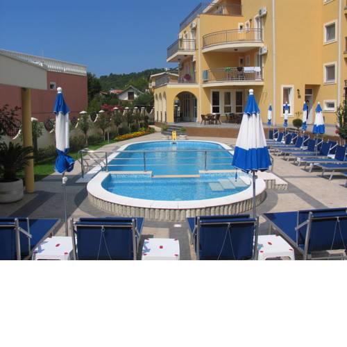 Villa Laguna