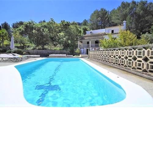 Villa LAS ENCINAS-en el pueblo de Esporles- Mallorca