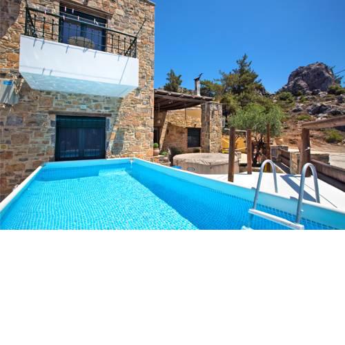Villa Latto with Pool-Jacuzzi