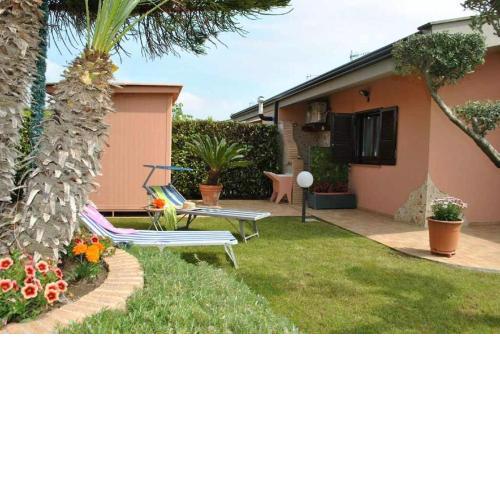 VILLA LAURA a 100 mt dal mare