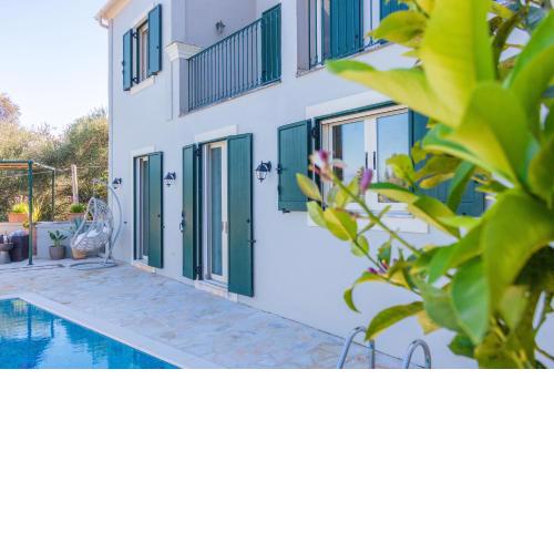 Villa Le-Veque - Kassiopi Hillside pool villa