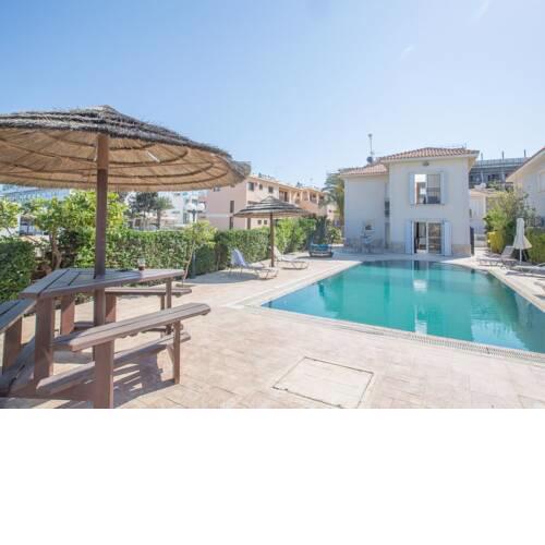 Villa Lefko Sunshine - Lovely 4 Bedroom Protaras Villa with Pool - 2 Minute Walk to Fig Tree Bay