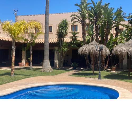 Villa Levante, luxury for 12.
