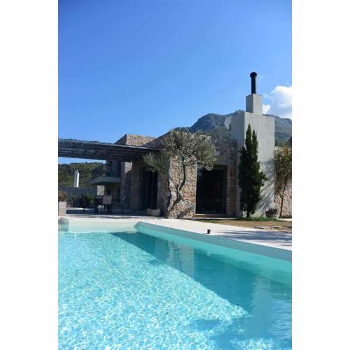 Villa Lithos