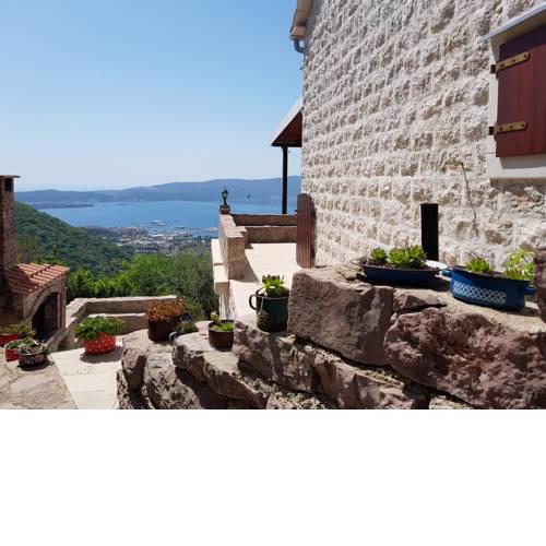 Villa Look