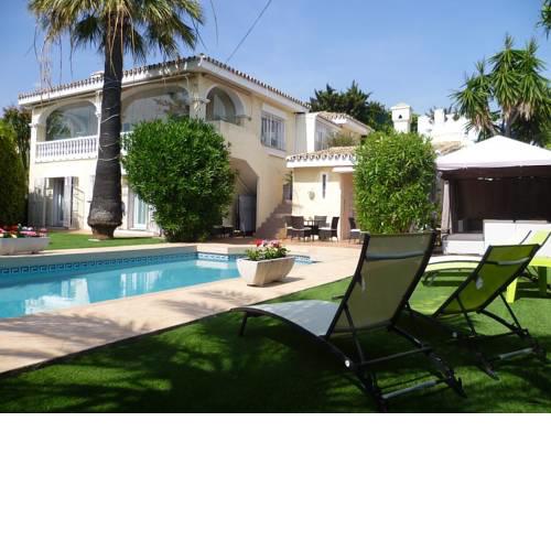 Villa Los Claveles