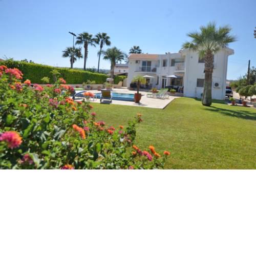 VILLA LOUBNA - 4 BED VILLA CENTRAL PROTARAS