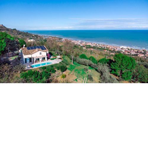 VILLA LUCENTE 6&2, Emma Villas