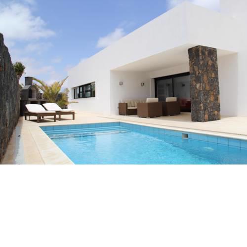 Villa Lujosa - Luxury Villa With Private Pool
