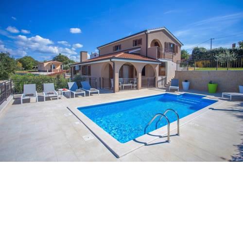 Villa Luka with Private Pool near Porec