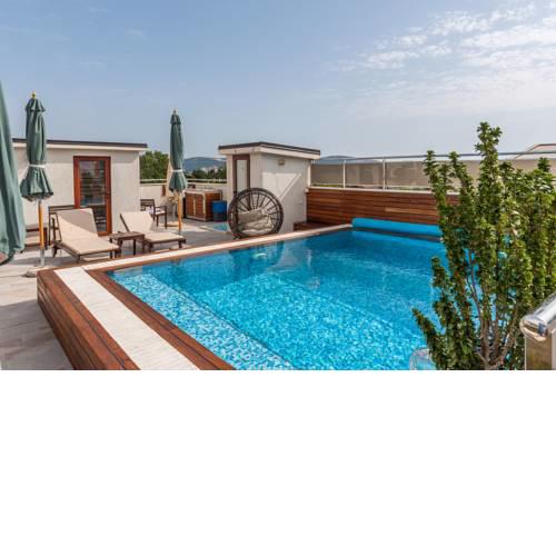 Villa Lux
