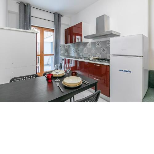Villa Malfitano and Lolli Station Apt with Terrace