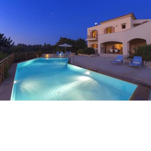 Villa Manolia