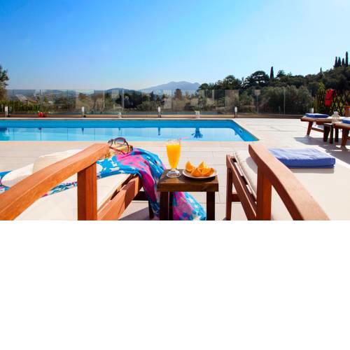 Villa Manos