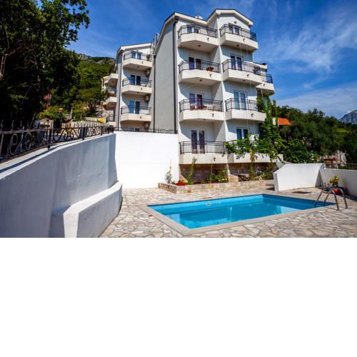 Villa Maria Apartments