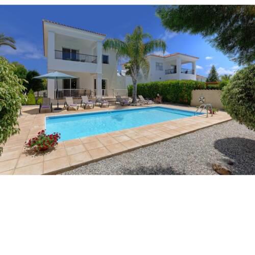 Villa Matheus, walking distance to Coralia beach