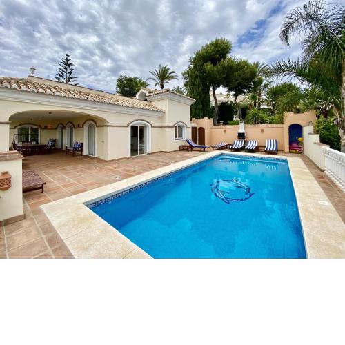 Villa Medina de Torrenueva - Amazing Sea View Vill