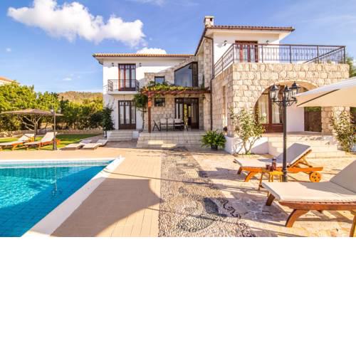 Villa Minoas