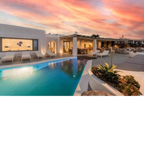 Villa Miraval by Blanco Villas