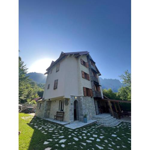 Villa Molla