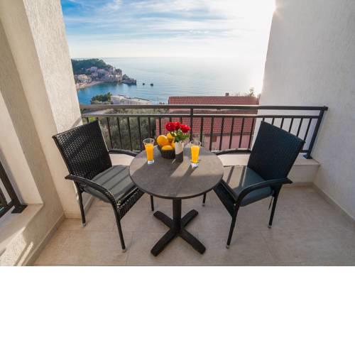 Villa Mona 2