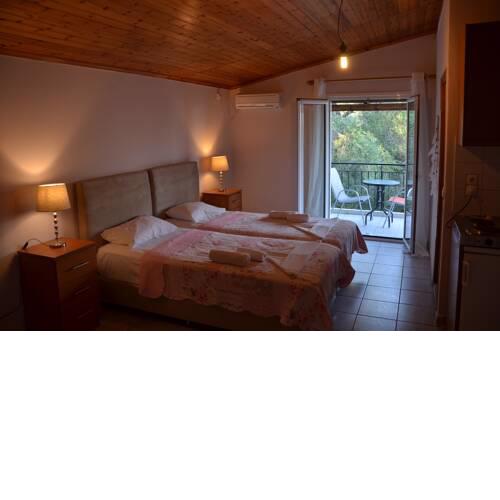 Villa Nakos