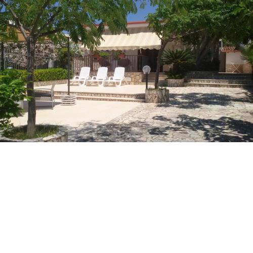 Villa Nàmali just 100 meters from the sea !!!