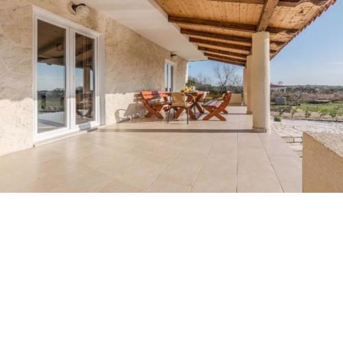 Villa Natur with heated pool
