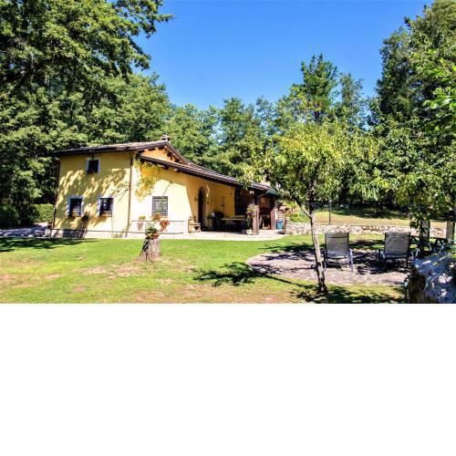 Villa Natura in Irpinia - Giardino Boschivo
