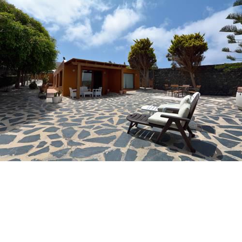 Villa Nelida peace lovers Vegueta
