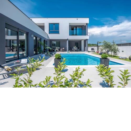 Villa Nicole