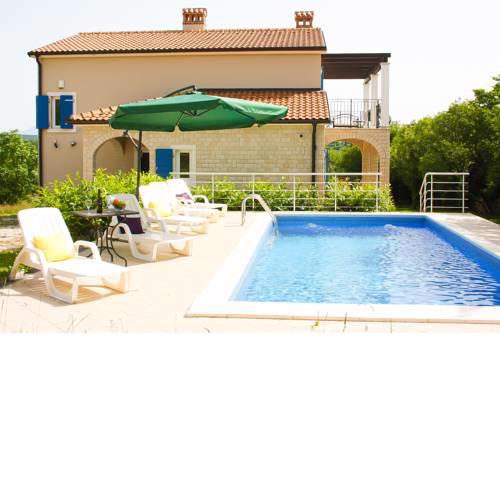 Villa Nika
