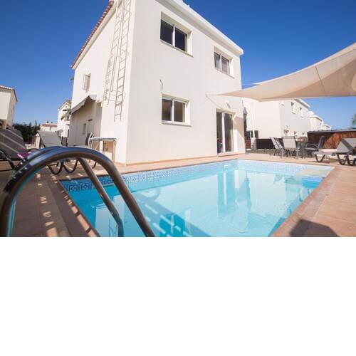 Villa Oforo Sunshine - Modern 4 Bedroom Central Pernera Villa - Short Walk to Pernera Beach