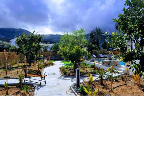 Villa Orchard Bloom with Pool and Jacuzzi