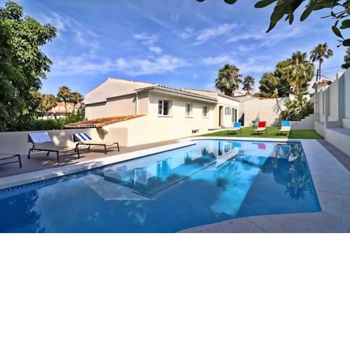 Villa Pareada en Nueva Andalucia