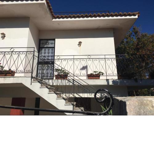 Villa Pelorias