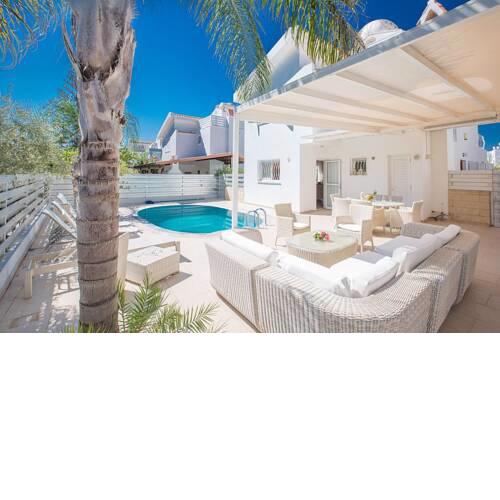 Villa Pinelo - Stunning 4 Bedroom Pernera Villa with Private Pool - Close to Beach