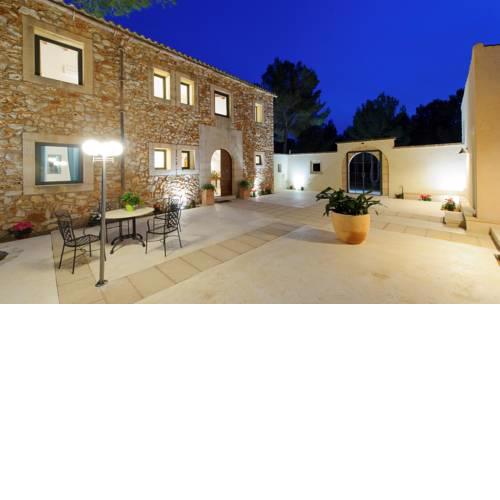 Villa Pins