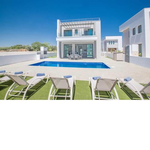 Villa Premier