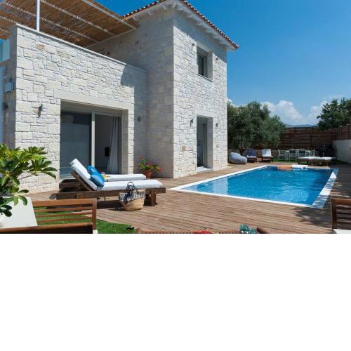 Villa Prima - With Private Heated Pool & Jacuzzi