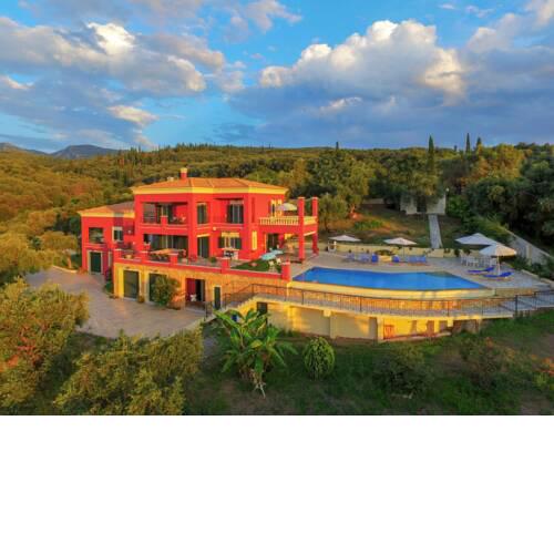 Villa Red Queen