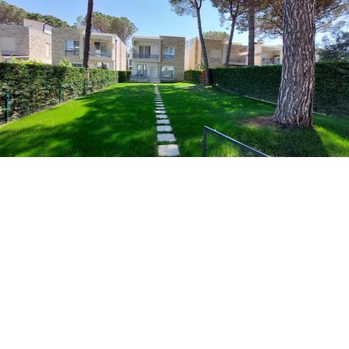 Villa Reina_Lura3_Gjiri Lalzit