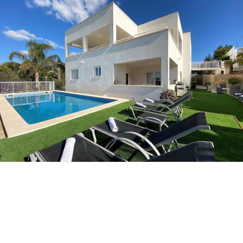 VILLA ROMEO