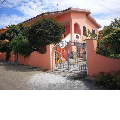•VILLA ROSA•