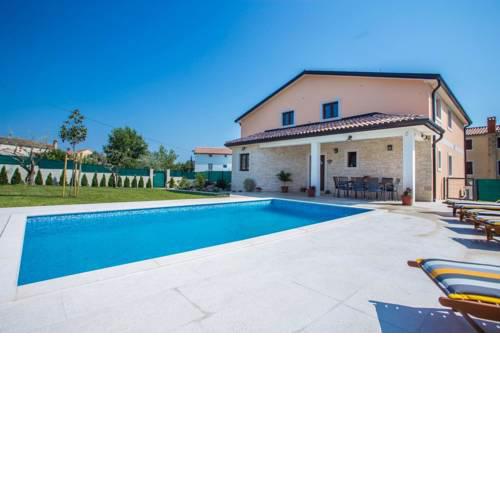 Villa SA-RA