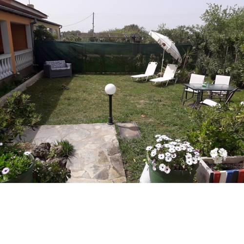 Villa Saloumis by the sea