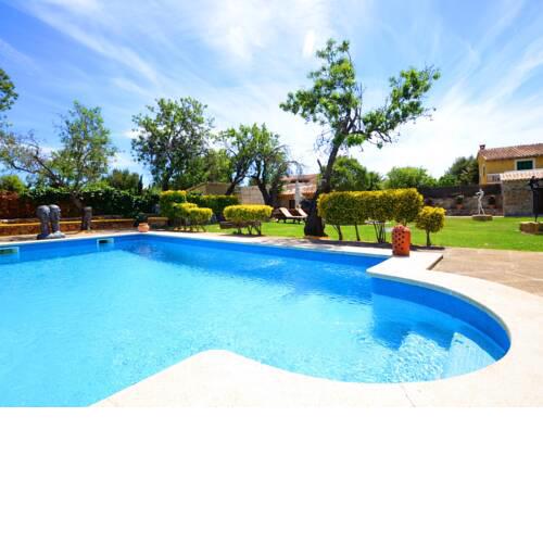 Villa Sculptor's House, pool, garden close to Alcudia Beach