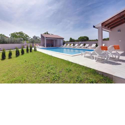 Villa Silverstar