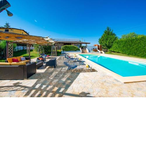 Villa Solare by Villa Plus
