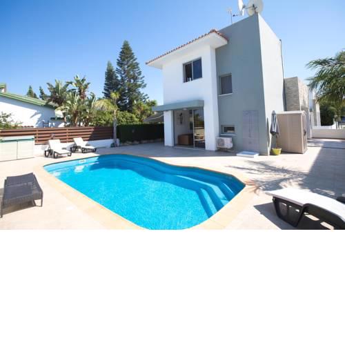 VILLA SUNFLOWER - 2 BED VILLA PROTARAS